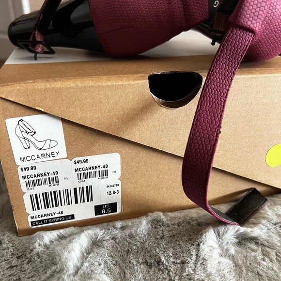 Call it spring burgundy high heels women’s sandals, size 8.5 - Picture 12 of 12